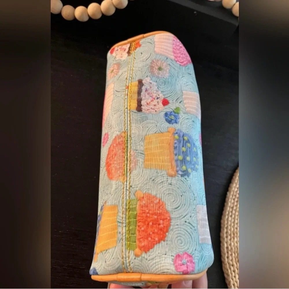EUC Dooney & Bourke Cupcake Print Barrel Bag - Picture 5 of 7
